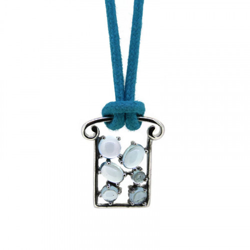 Halskette Silberanhänger mit hellblauen Steinen